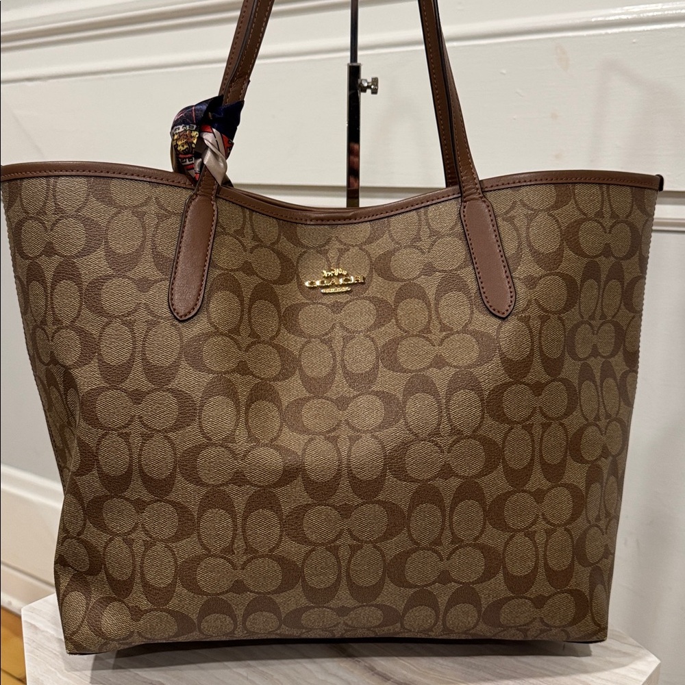 Coach Tote Signature Brown City Tote Large Bag - Picture 5 of 17